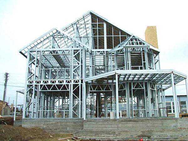 恩施钢结构建筑的腐蚀问题应该如何预防